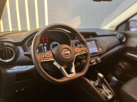 NISSAN Kicks Play 1.6 16V FELXSTART ADVANCE PLUS XTRONIC AUTOM�TICO, Foto 4