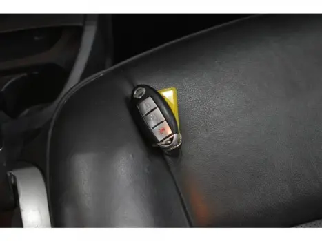 NISSAN Livina 1.8 16V SL 4P FLEX, Foto 14