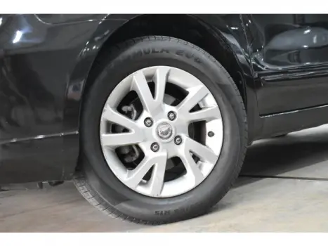 NISSAN Livina 1.8 16V SL 4P FLEX, Foto 18