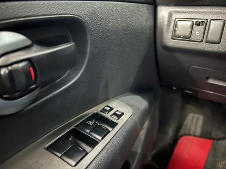 NISSAN Livina 1.8 16V 4P SL FLEX AUTOM�TICO, Foto 8