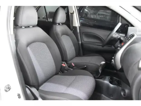 NISSAN March 1.0 12V 4P SV FLEX, Foto 5