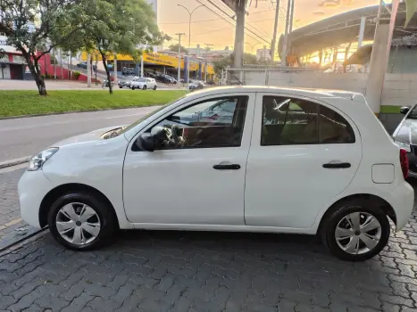 NISSAN March 1.0 12V 4P S FLEX, Foto 9