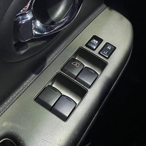 NISSAN March 1.0 12V 4P SV FLEX, Foto 17