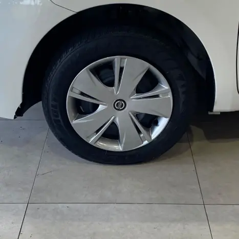 NISSAN March 1.0 12V 4P S FLEX, Foto 18