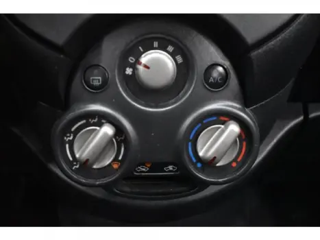 NISSAN March 1.0 16V 4P ACTIVE FLEX, Foto 10 NISSAN March 1.0 16V 4P ACTIVE FLEX, Foto 10