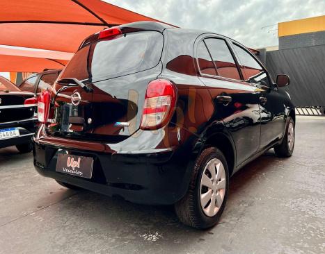 NISSAN March 1.0 16V 4P FLEX, Foto 3