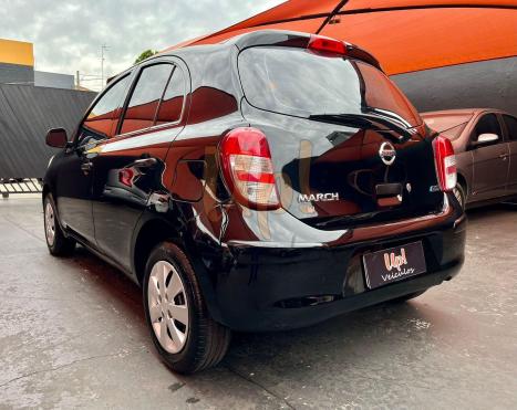 NISSAN March 1.0 16V 4P FLEX, Foto 4