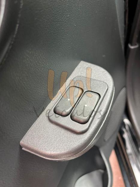 NISSAN March 1.0 16V 4P FLEX, Foto 9