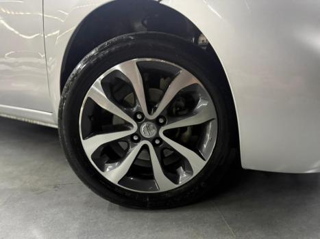 NISSAN March 1.6 16V 4P SL FLEX, Foto 2