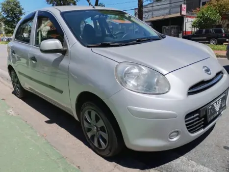 NISSAN March 1.6 16V 4P S FLEX, Foto 5