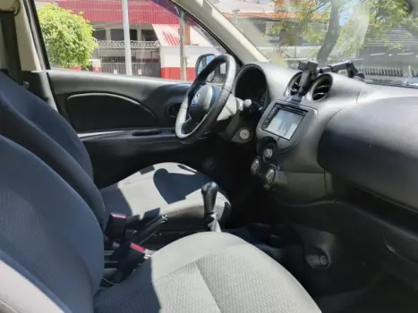 NISSAN March 1.6 16V 4P S FLEX, Foto 8