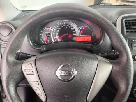 NISSAN March 1.6 16V 4P SV FLEX AUTOM�TICO CVT, Foto 9