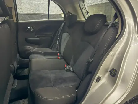 NISSAN March 1.6 16V 4P SL FLEX, Foto 10