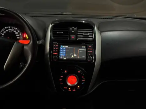 NISSAN March 1.6 16V 4P SL FLEX, Foto 11