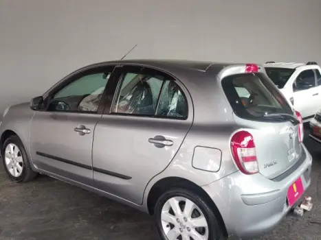 NISSAN March 1.6 16V 4P S FLEX, Foto 14