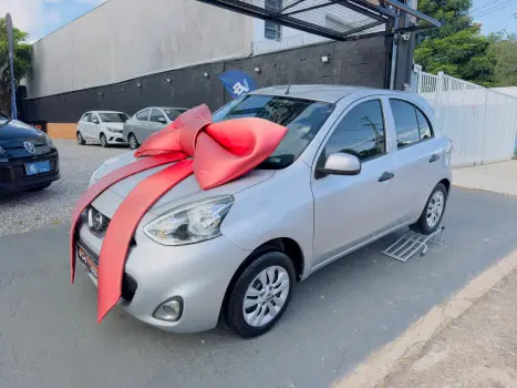 NISSAN March 1.6 16V 4P S FLEX, Foto 2