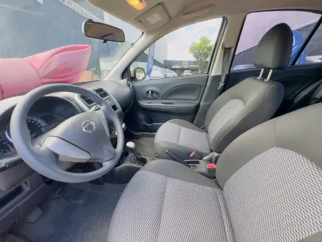 NISSAN March 1.6 16V 4P S FLEX, Foto 9