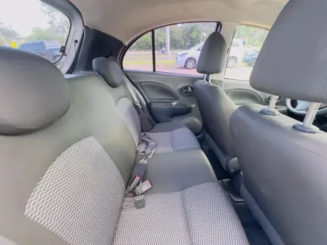 NISSAN March 1.6 16V 4P S FLEX, Foto 12