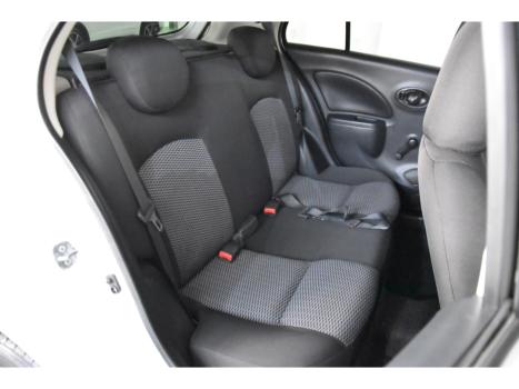 NISSAN March 1.6 16V 4P S FLEX, Foto 6