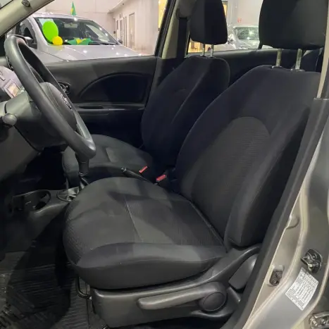 NISSAN March 1.6 16V 4P S FLEX, Foto 10