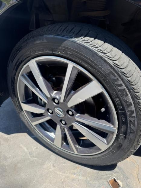 NISSAN March 1.6 16V 4P SL FLEX, Foto 3