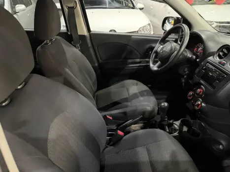 NISSAN March , Foto 9