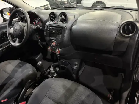 NISSAN March , Foto 10
