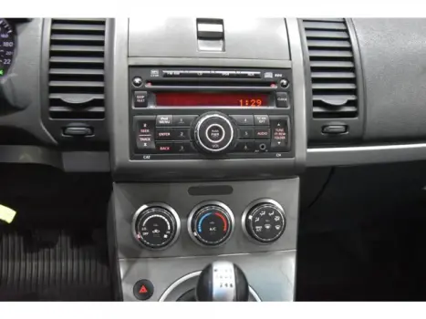 NISSAN Sentra 2.0 16V 4P, Foto 10