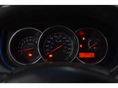 NISSAN Tiida Hatch 1.8 16V 4P S FLEX, Foto 12