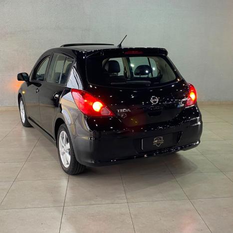NISSAN Tiida Hatch 1.8 16V 4P SL FLEX, Foto 2
