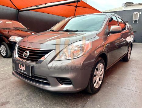 NISSAN Versa Sedan 1.6 16V 4P FLEX SV, Foto 2