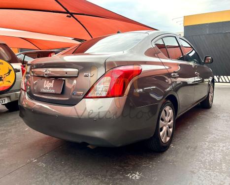 NISSAN Versa Sedan 1.6 16V 4P FLEX SV, Foto 3