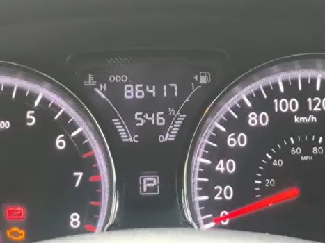 NISSAN Versa Sedan 1.6 16V 4P UNIQUE FLEX, Foto 8