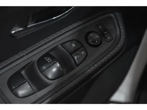 NISSAN Versa Sedan 1.6 16V 4P FLEX SENSE, Foto 10