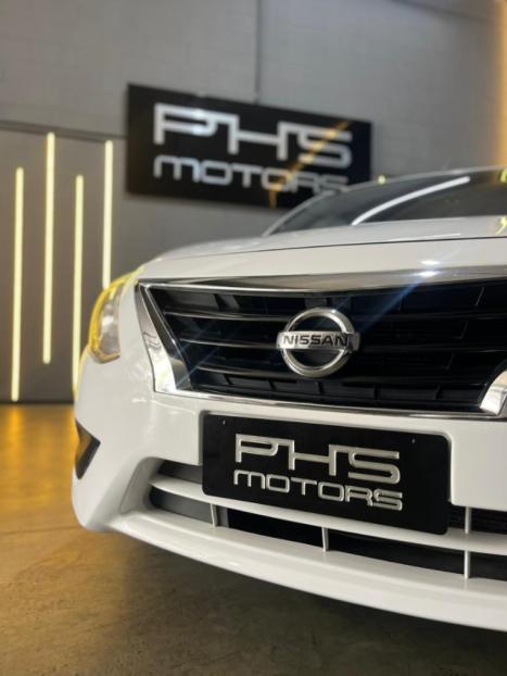 NISSAN Versa Sedan 1.0 4P FLEX, Foto 2