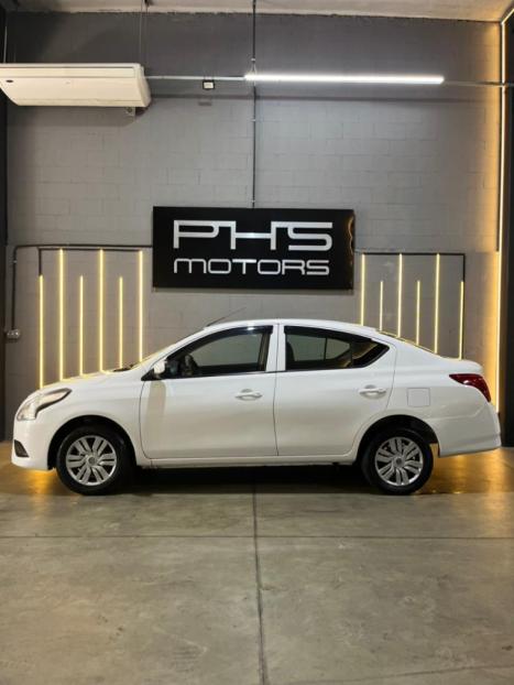 NISSAN Versa Sedan 1.0 4P FLEX, Foto 3