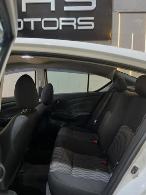 NISSAN Versa Sedan 1.0 4P FLEX, Foto 9