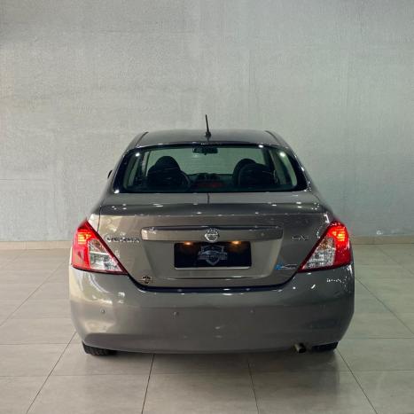 NISSAN Versa Sedan 1.6 16V 4P FLEX SV, Foto 4