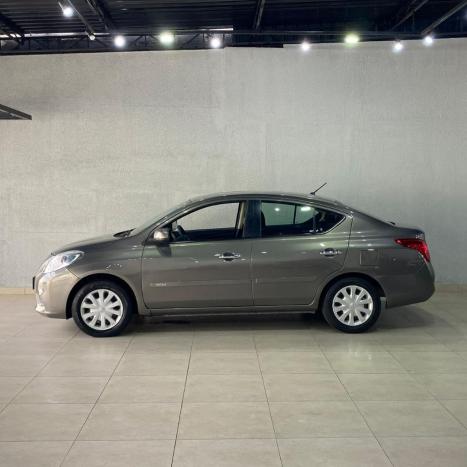 NISSAN Versa Sedan 1.6 16V 4P FLEX SV, Foto 5