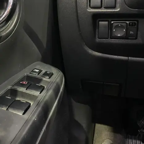 NISSAN Versa Sedan 1.6 16V 4P FLEX S, Foto 19