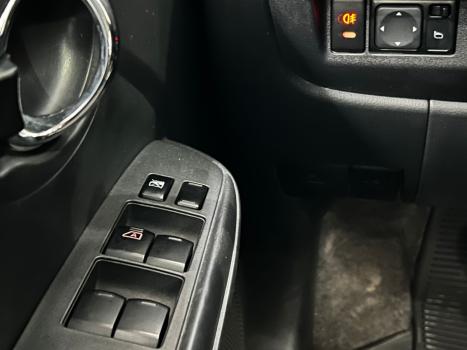 NISSAN Versa Sedan 1.6 16V 4P FLEXSTART V-DRIVE, Foto 10