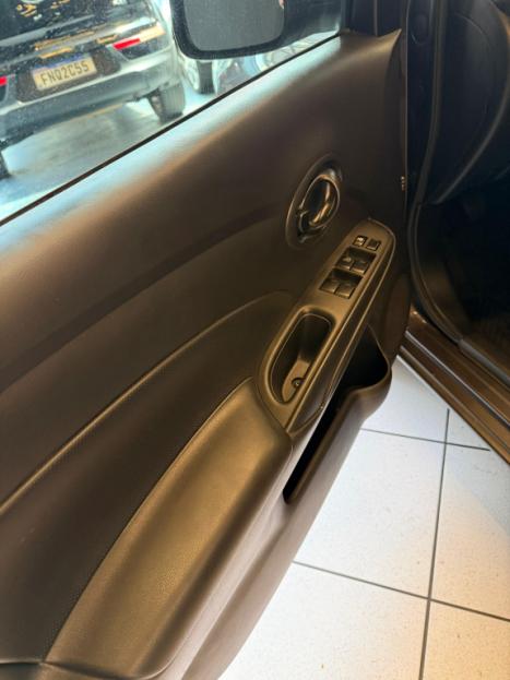 NISSAN Versa Sedan 1.6 16V 4P FLEX S, Foto 4