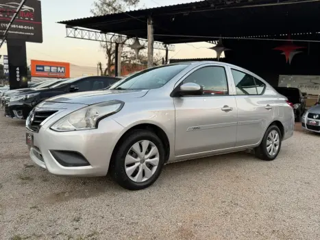 NISSAN Versa Sedan 1.0 4P FLEX, Foto 1
