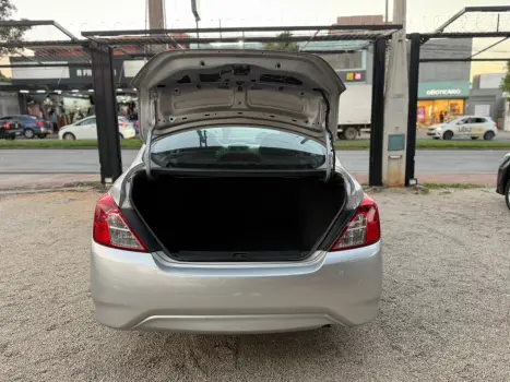 NISSAN Versa Sedan 1.0 4P FLEX, Foto 13