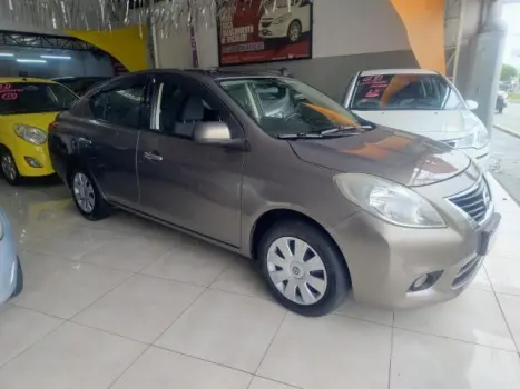 NISSAN Versa Sedan 1.6 16V 4P FLEX SL, Foto 2