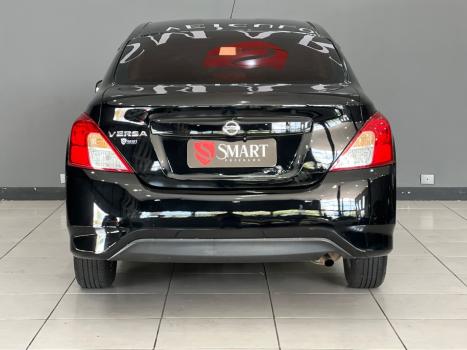 NISSAN Versa Sedan , Foto 12