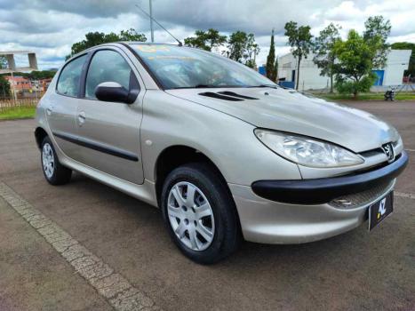 PEUGEOT 206 1.4 4P PRESENCE, Foto 3 PEUGEOT 206 1.4 4P PRESENCE, Foto 3