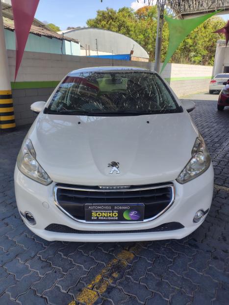 PEUGEOT 208 1.5 4P FLEX ALLURE, Foto 2 PEUGEOT 208 1.5 4P FLEX ALLURE, Foto 2