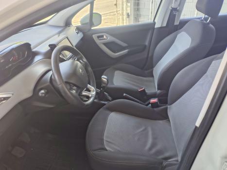 PEUGEOT 208 1.5 4P FLEX ALLURE, Foto 5 PEUGEOT 208 1.5 4P FLEX ALLURE, Foto 5