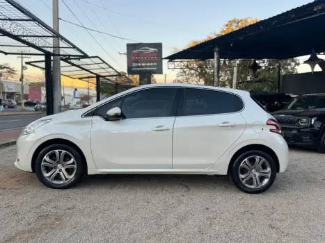 PEUGEOT 208 1.6 16V 4P FLEX GRIFFE AUTOMÁTICO, Foto 5 PEUGEOT 208 1.6 16V 4P FLEX GRIFFE AUTOMÁTICO, Foto 5